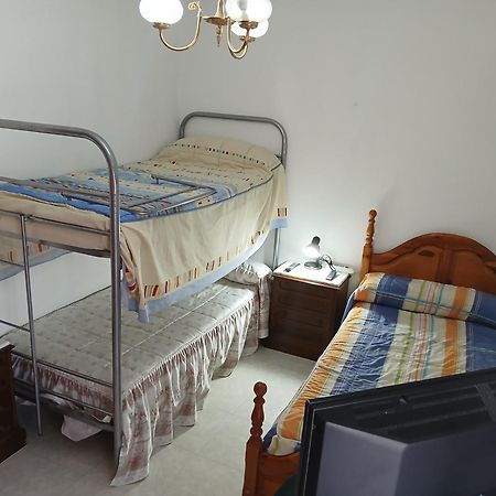 Habitacion Privada Triple Toledo Exteriör bild