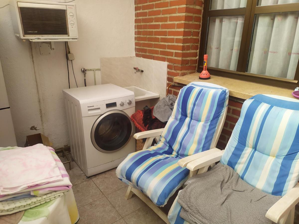 Habitacion Privada Triple Toledo Exteriör bild