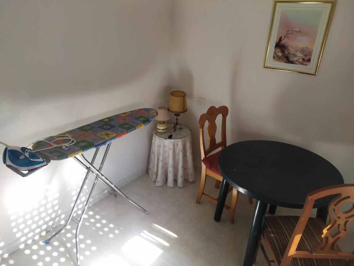 Habitacion Privada Triple Toledo Exteriör bild