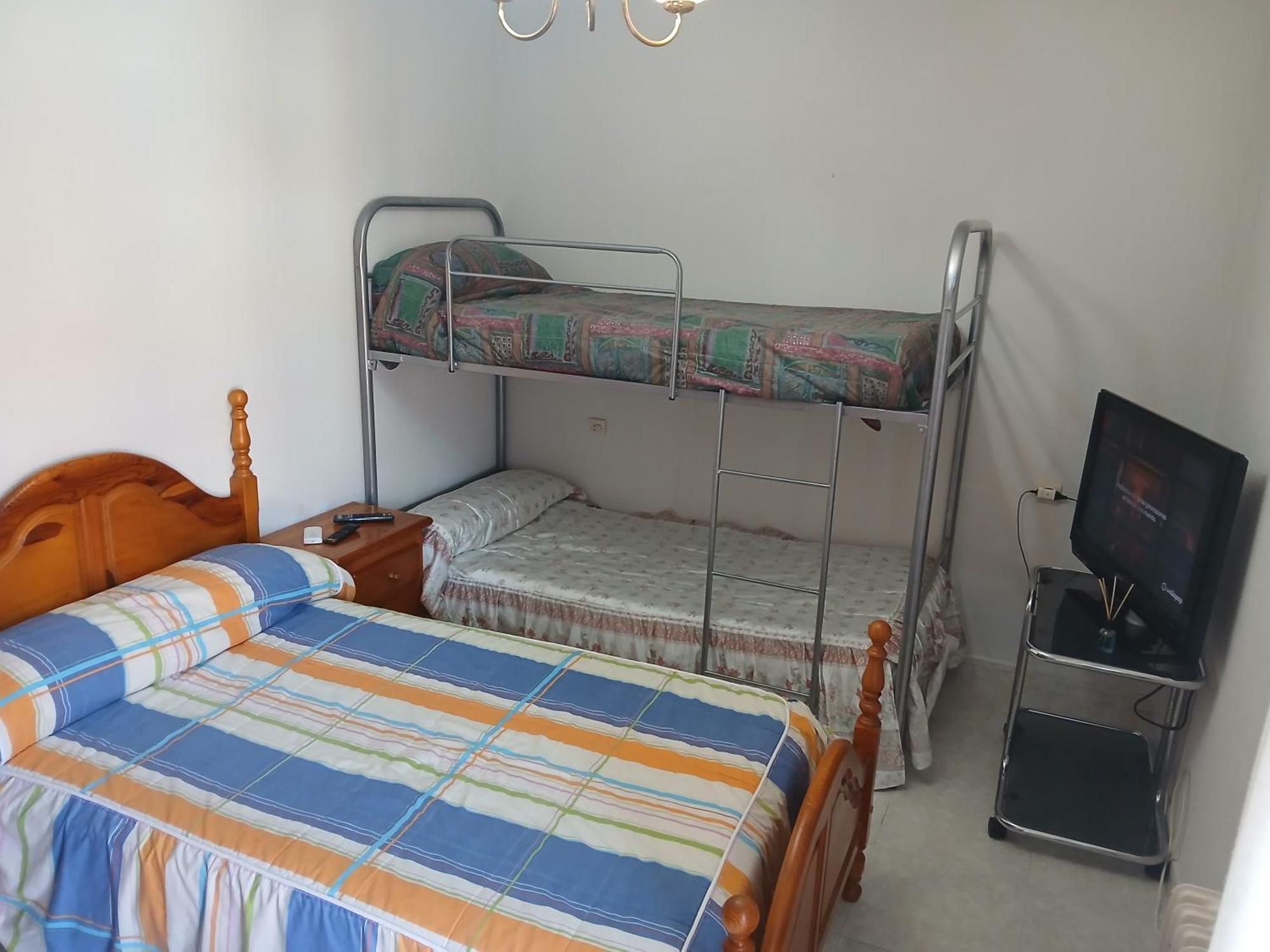 Habitacion Privada Triple Toledo Exteriör bild
