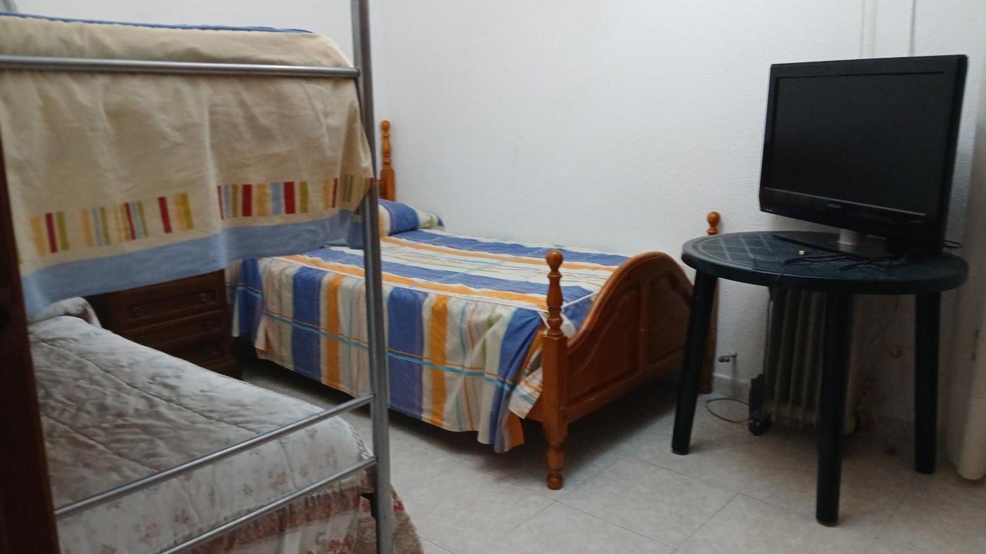 Habitacion Privada Triple Toledo Exteriör bild