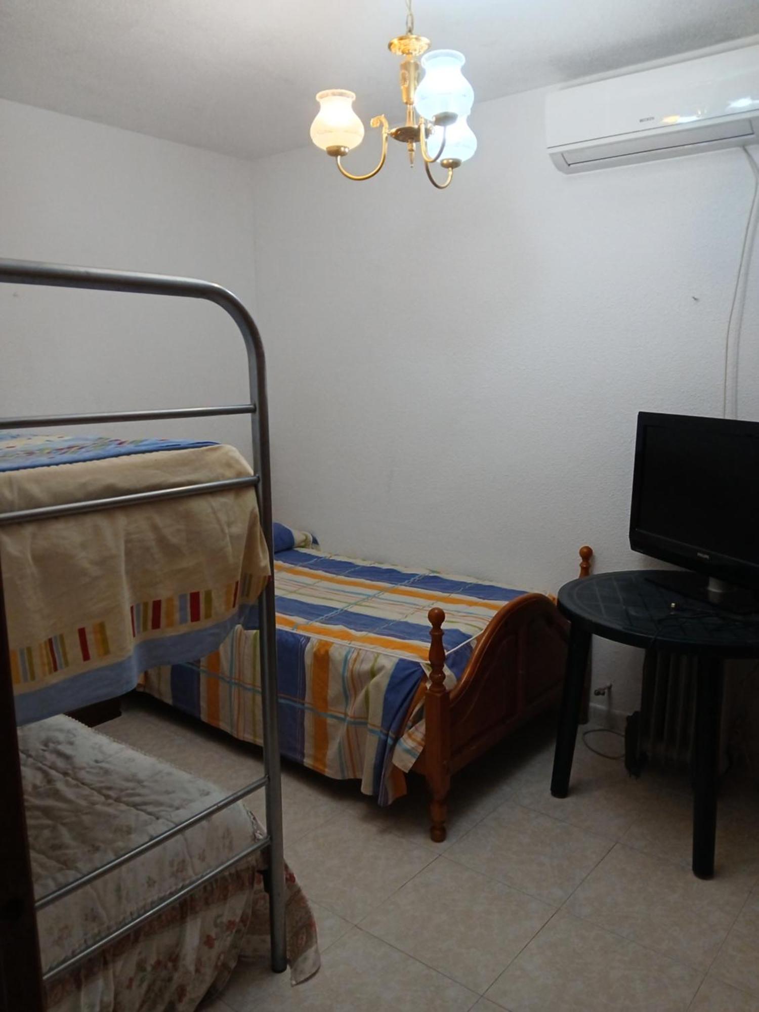Habitacion Privada Triple Toledo Exteriör bild