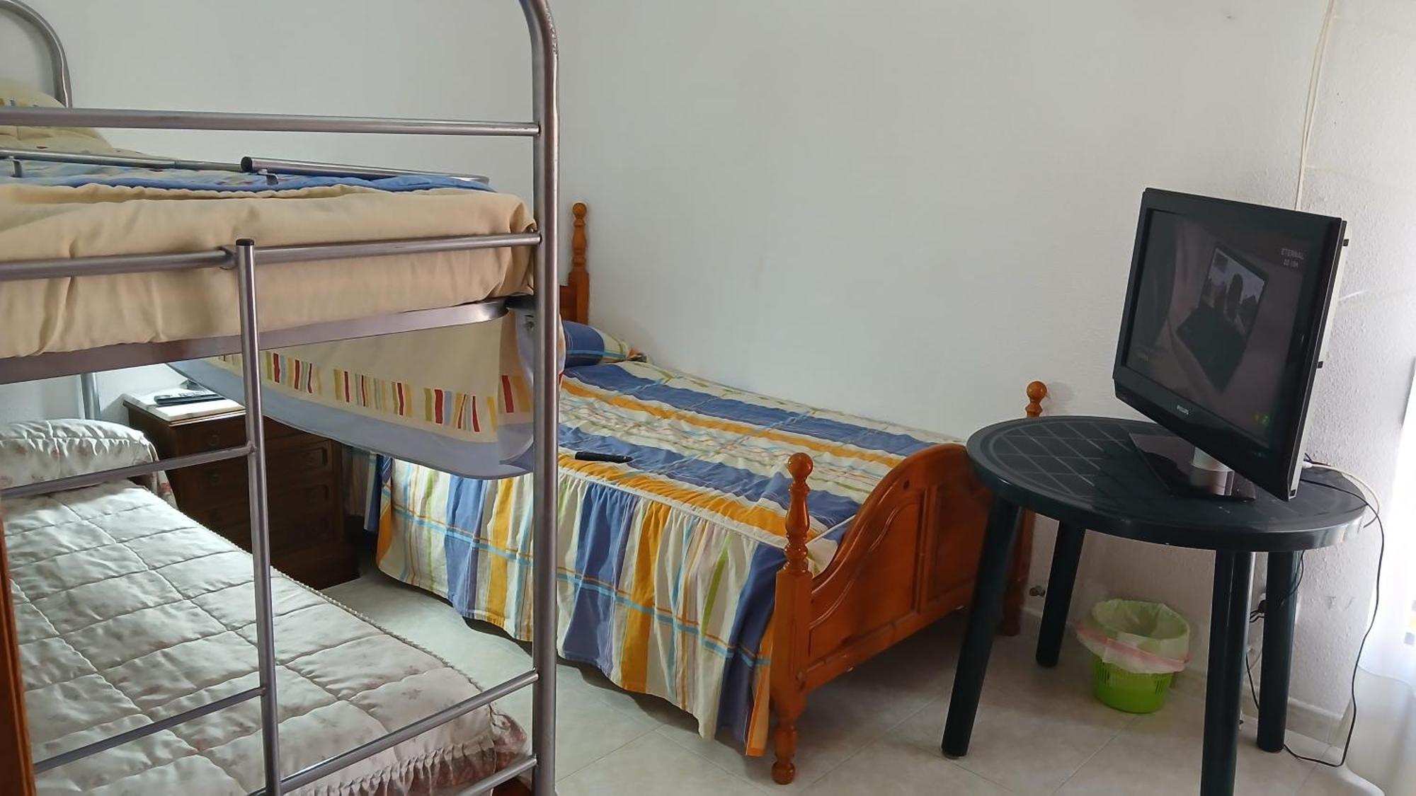 Habitacion Privada Triple Toledo Exteriör bild