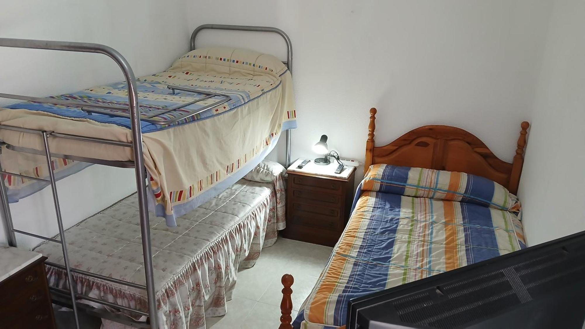 Habitacion Privada Triple Toledo Exteriör bild